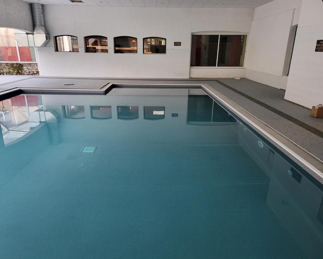 Hotel Causse Comtal Rodez, The Originals Relais Gages-le-Haut ภายนอก รูปภาพ